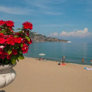 Mediterraneo Giardini Naxos